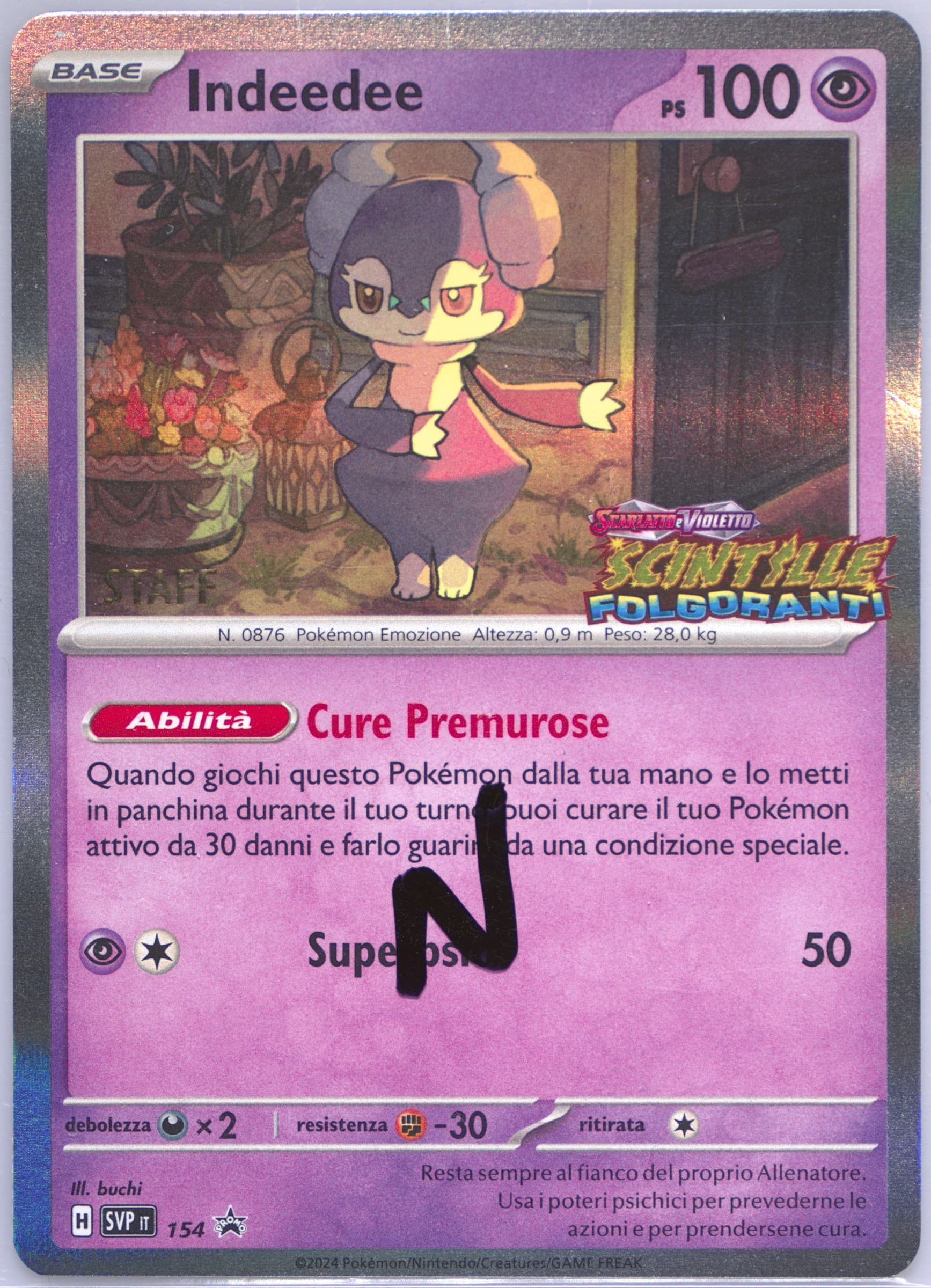 Indeedee Surging Sparks Prerelease-Staff (154) 2024 Pokemon Italian Svp It-SV Black Star Promo