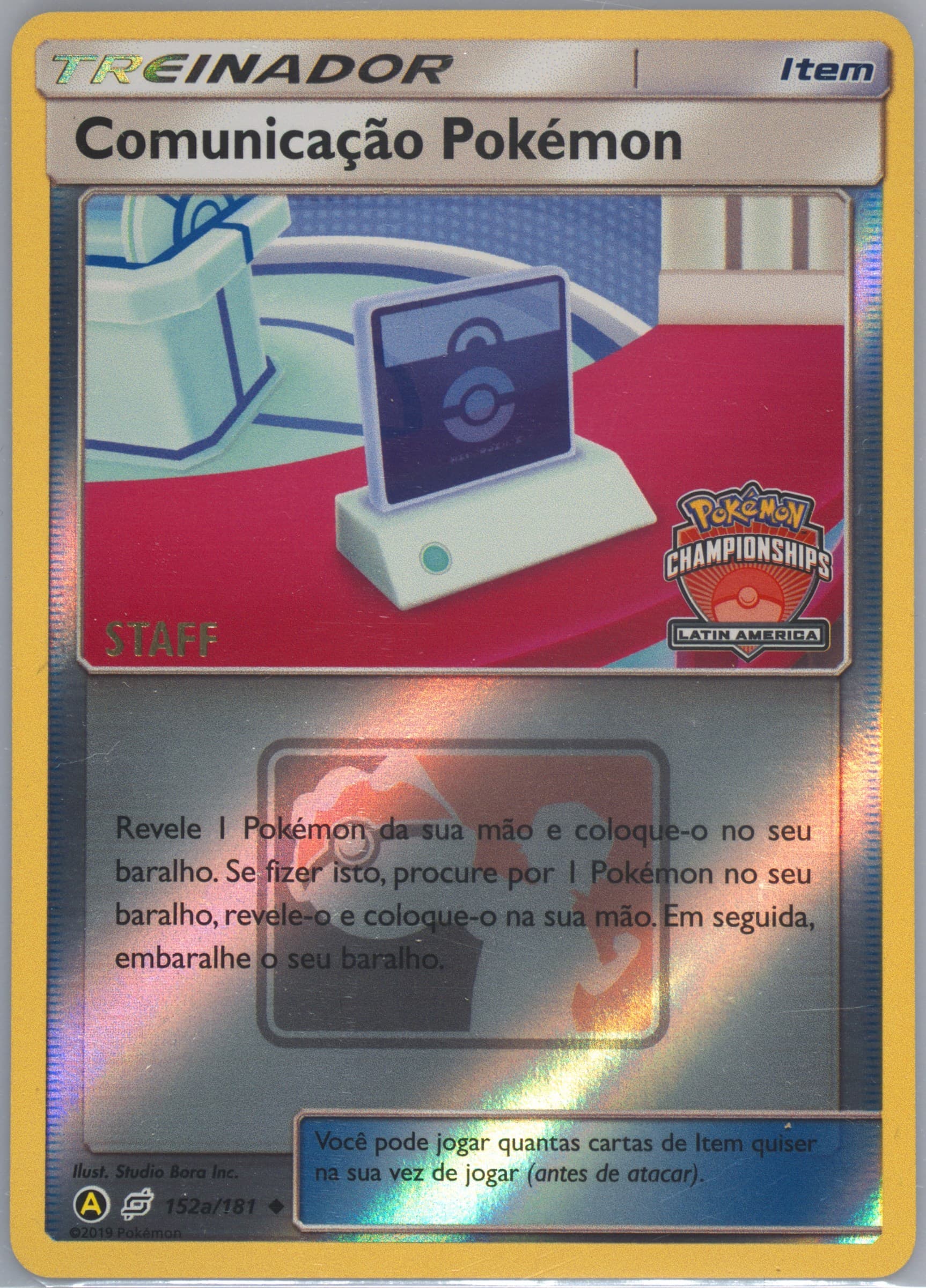 Comunicacao Pokemon-Reverse Foil Yellow A Alternate Art 2019 Season International Championships Latin America Staff-Portuguese (152a) 2019 Pokemon Sun & Moon Team Up